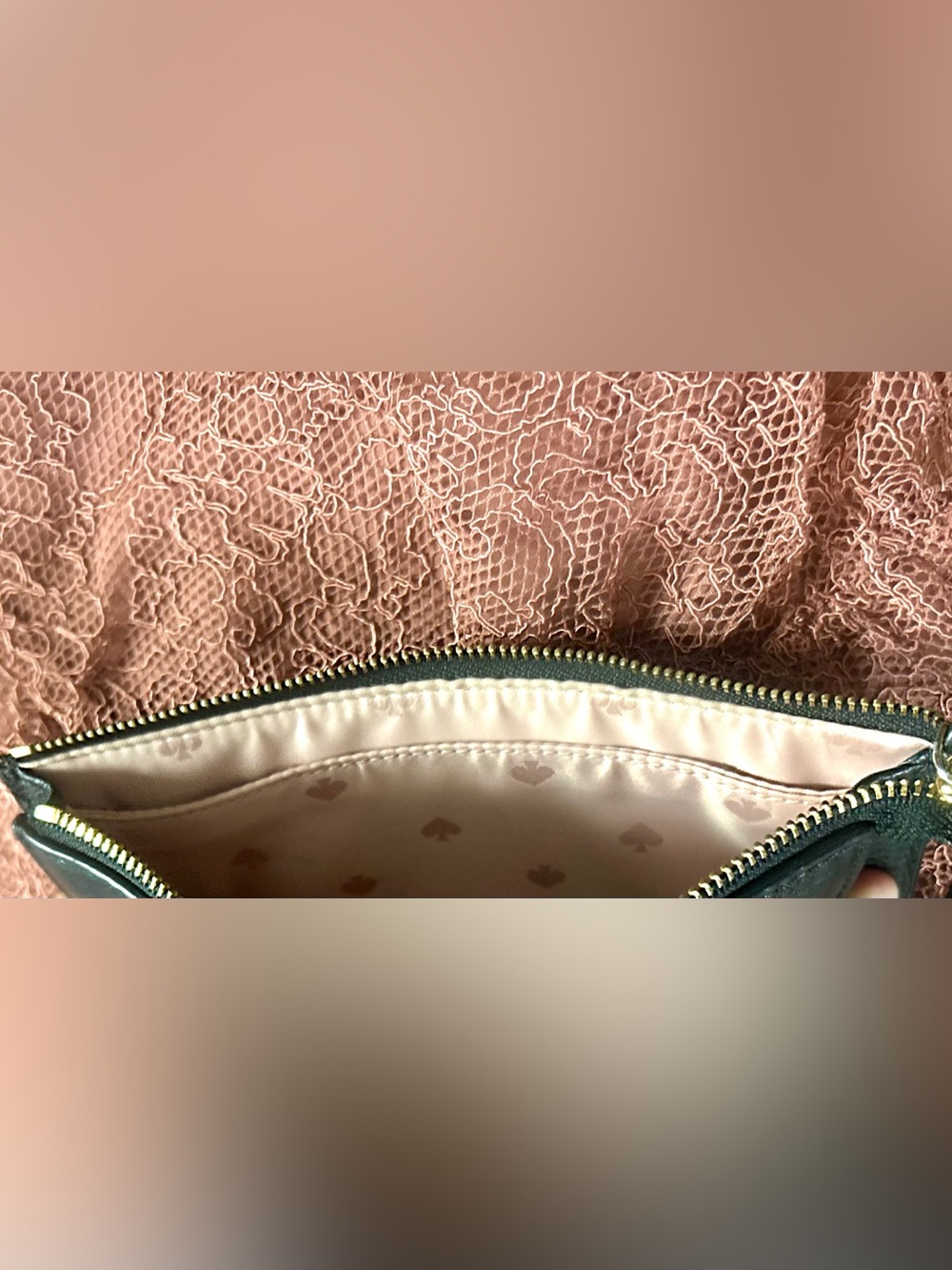 Kate Spade Wristlet-New York Hayes Bow Black Pebble Leather - Picture 9 of 17